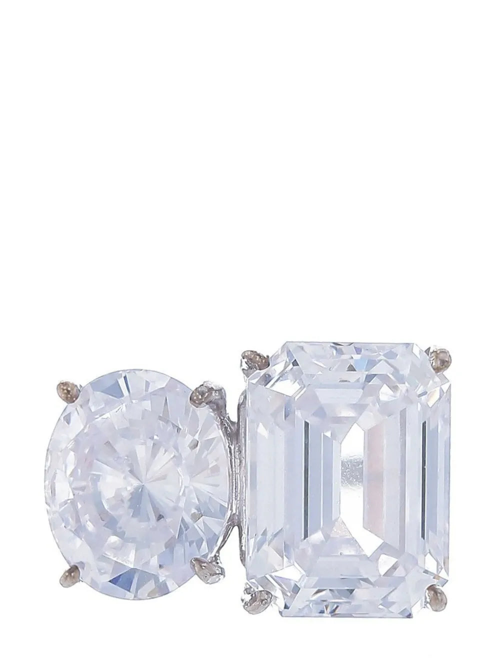 Fantasia by Deserio emerald oval cut ring