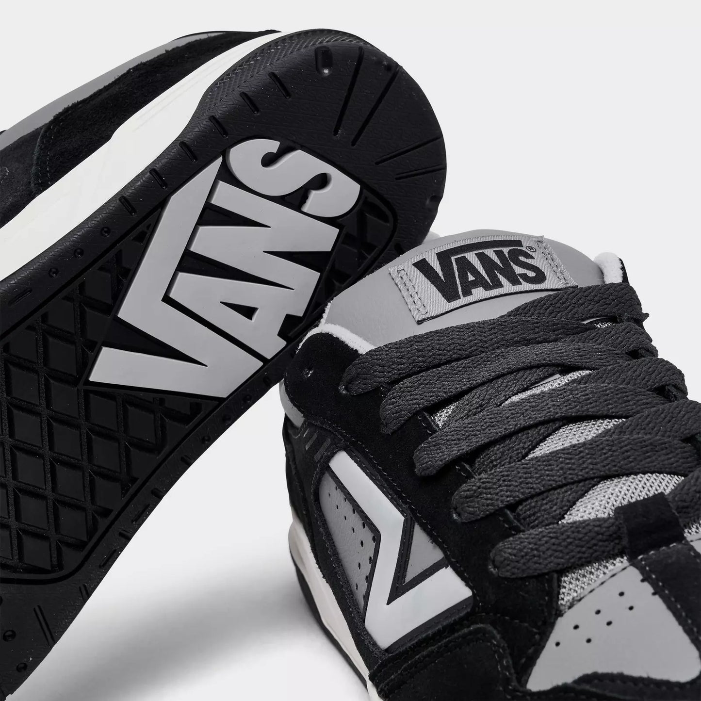 Men's Vans Upland Casual Shoes