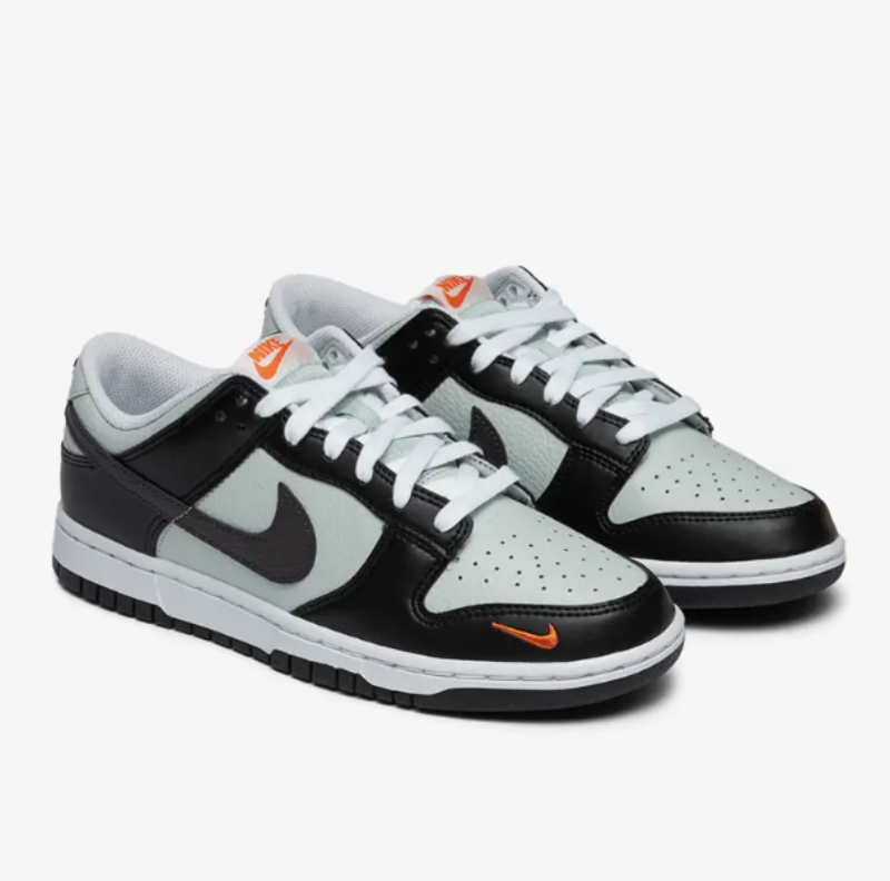 Nike SB Dunk Low Shoes Black Medium Ash-Light Silver