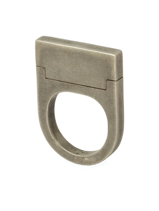 Parts of Four Plate sterling silver ring