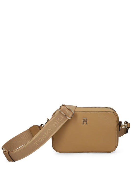 Tommy Hilfiger logo plaque camera bag