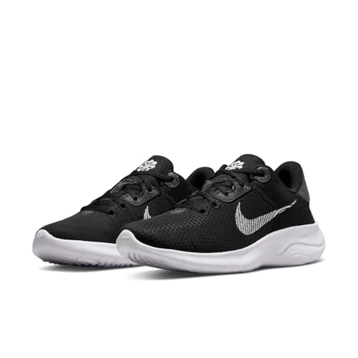 Nike Women's Flex Experience RN 11 Sneakers