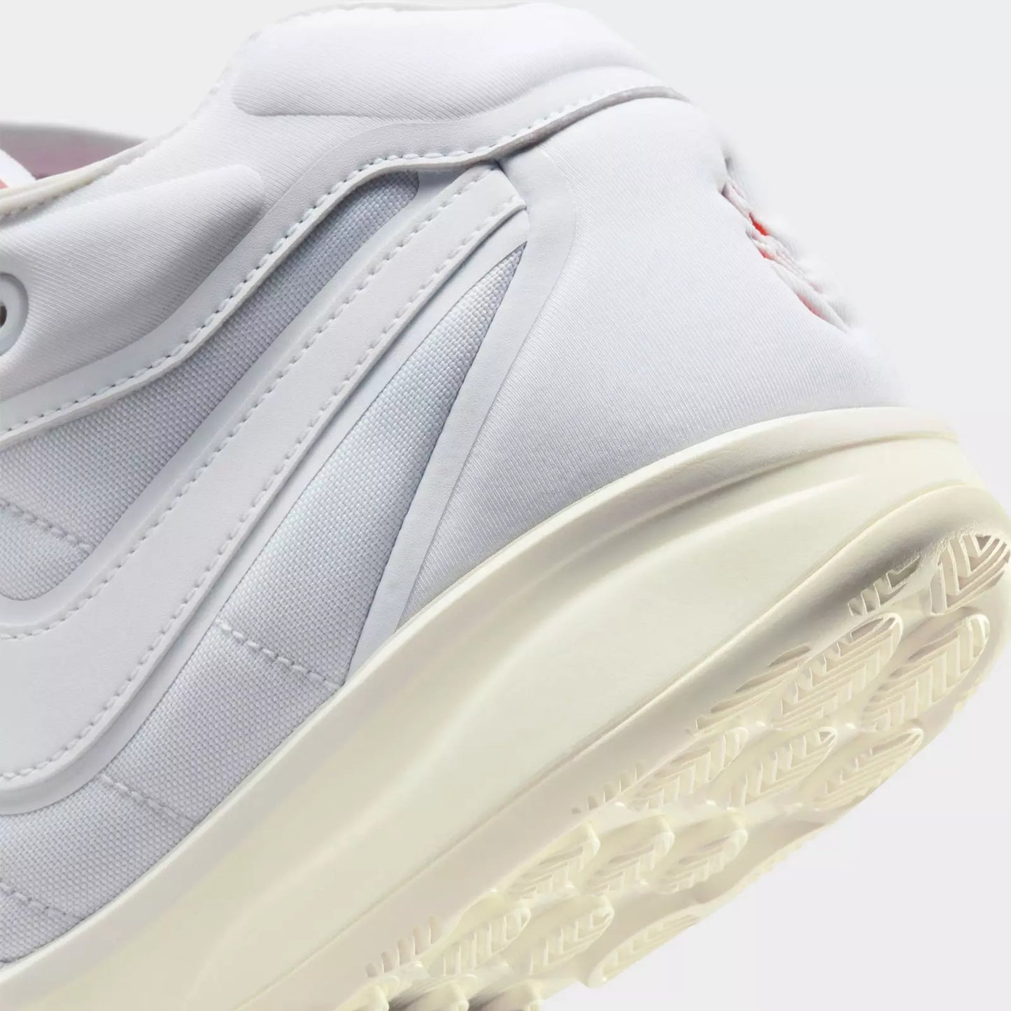 Men's Nike G.T. Hustle 2 Basketball Shoes