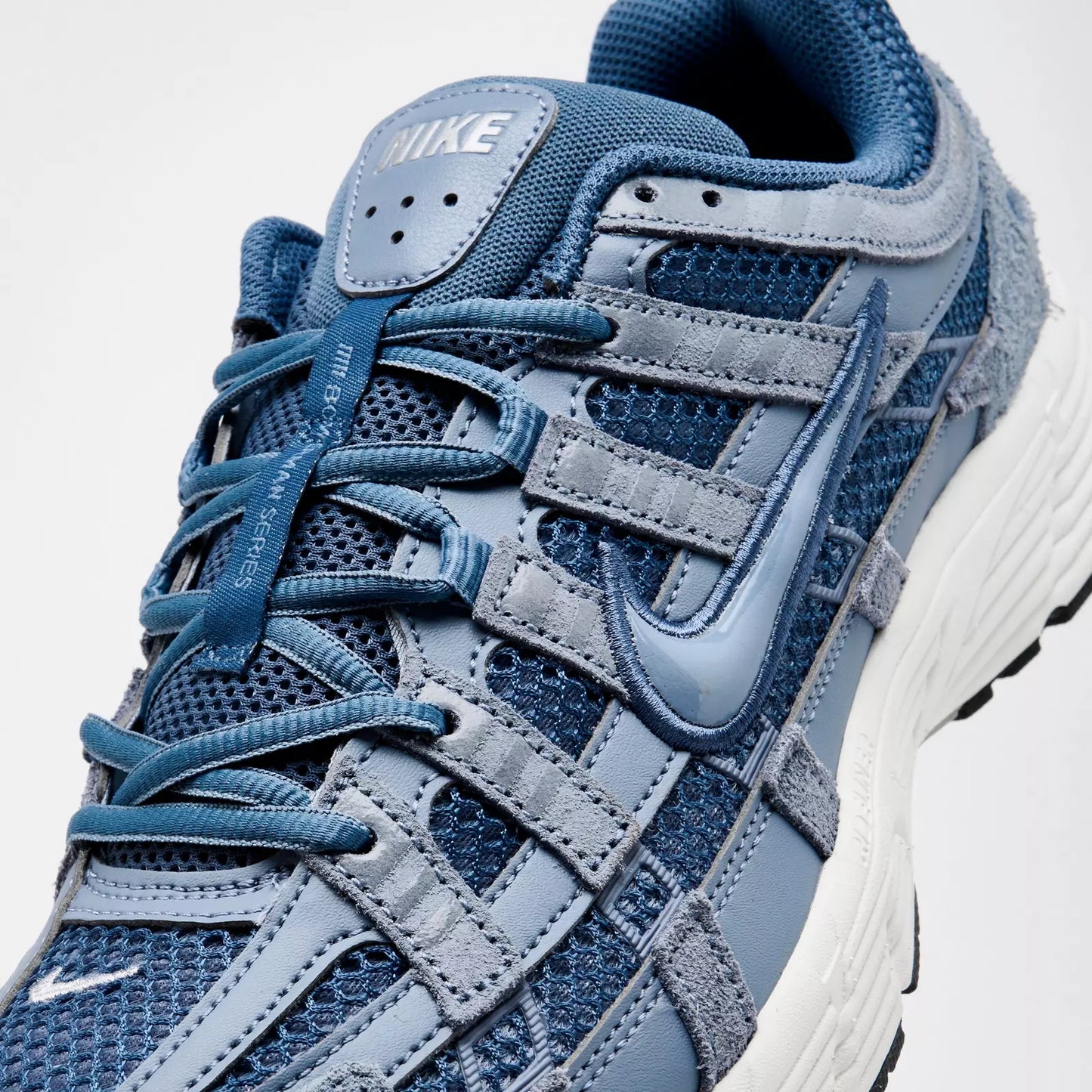 Men's Nike P-6000 SE Casual Shoes