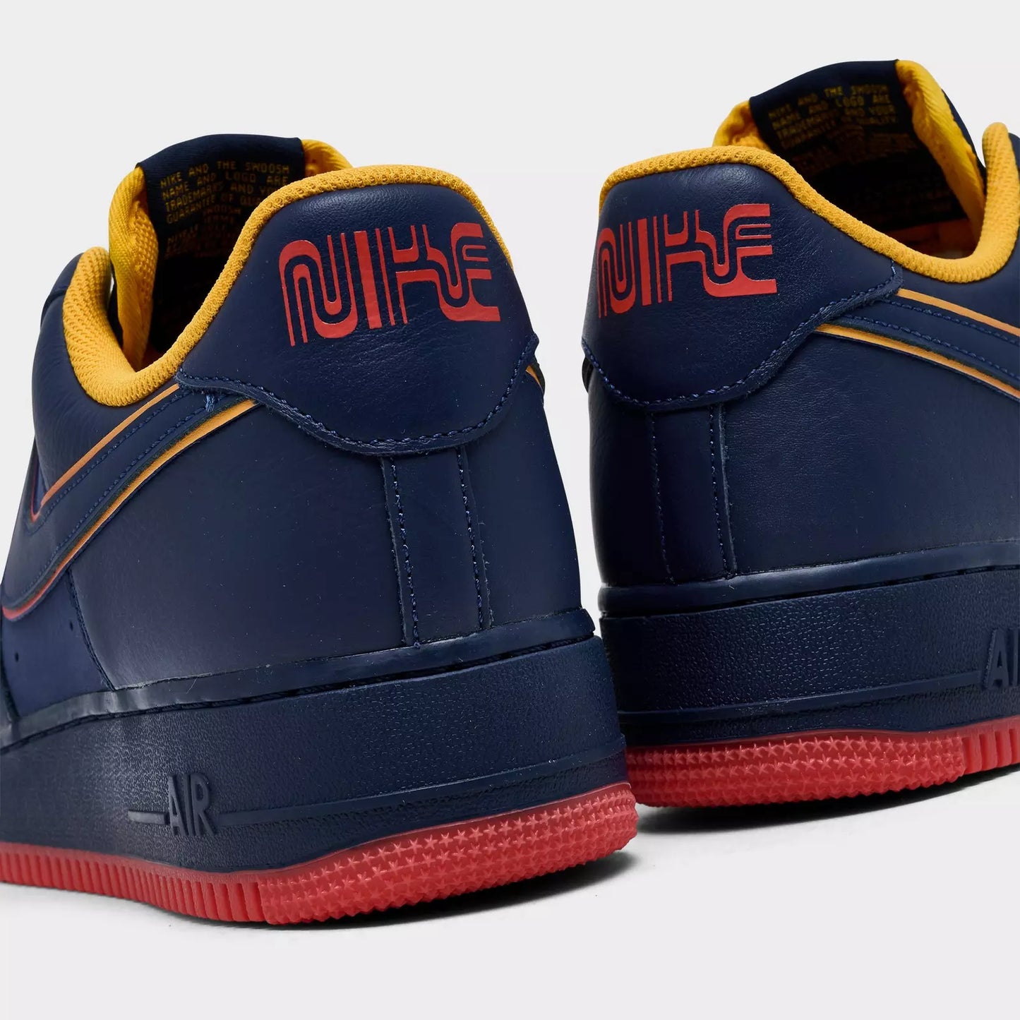 Men's Nike Air Force 1 Low SE Retro Pack Casual Shoes