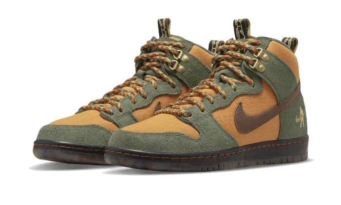 Nike SB Dunk High Shoes